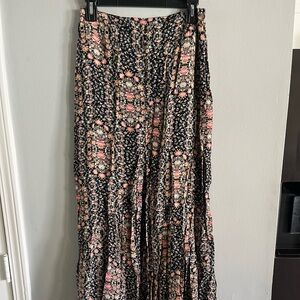 Flynn Skye Skirt Floral Medium long slit